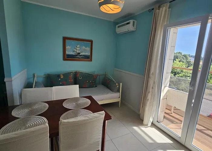 Mistral Apartman Makarska
