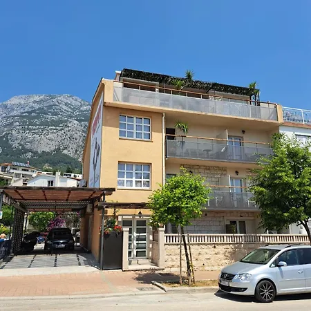 Mistral Makarska
