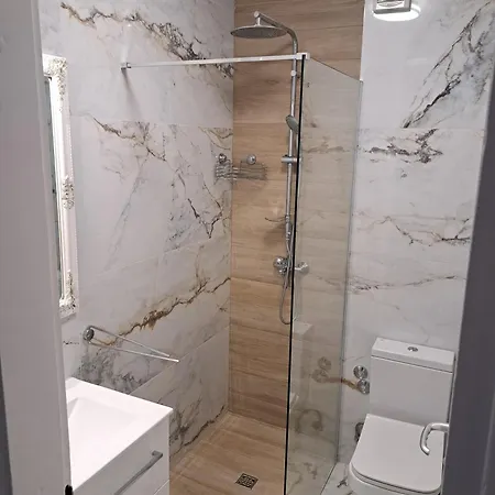 Mistral Apartment Makarska