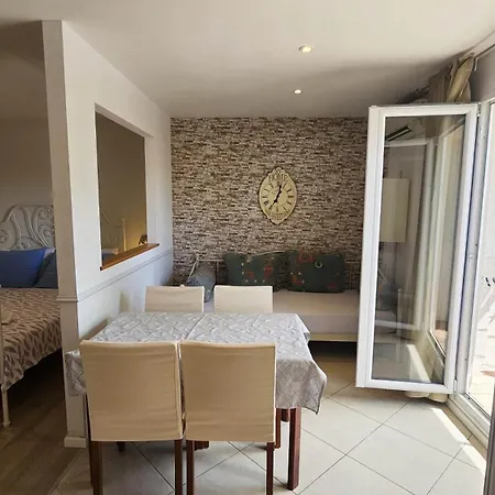 Apartment Mistral