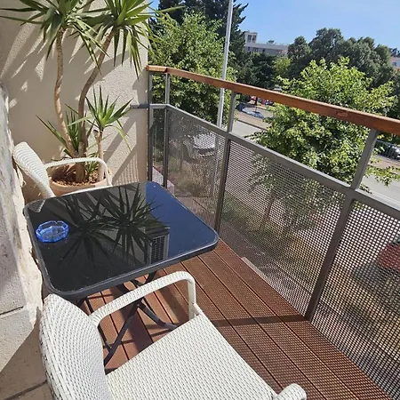 Apartment Mistral Makarska